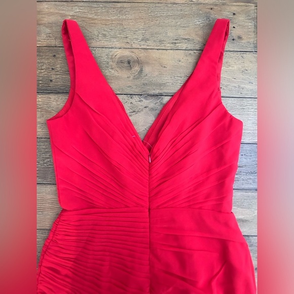 Mac Duggal Red Ruffle Asymmetric Ruched
Sheath Dress Size Wedding Flattering - Picture 7 of 12